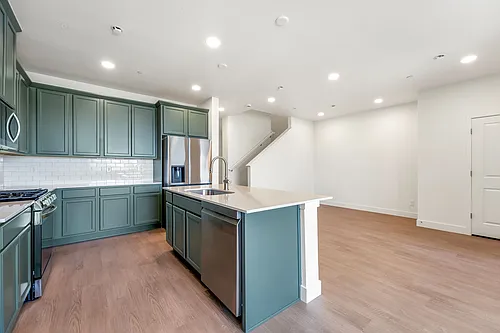4894 River Roads Dr Photo 1