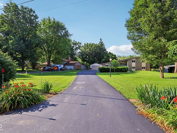 5th image of 3265 Tulip Dr