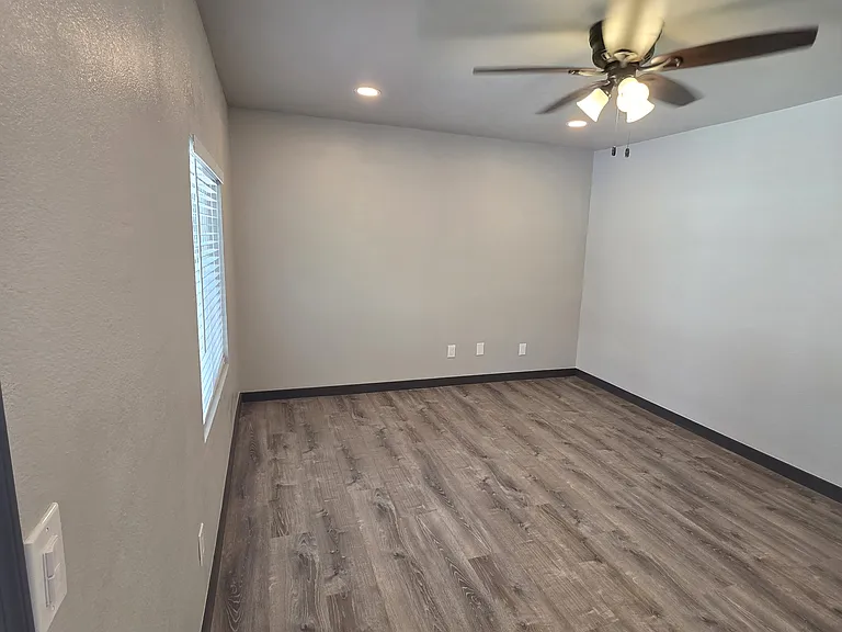 3046 E Marconi Ave #204 — Photo 3