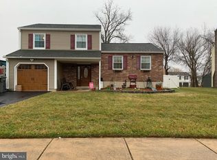 15 Whitson Dr, Newark, DE 19702