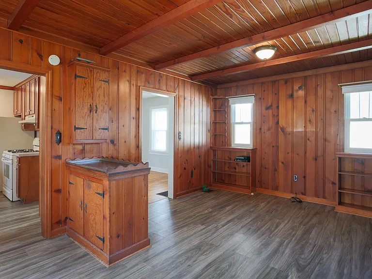 815 E Chestnut St — Photo 27