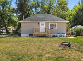 415 Edmund St, East Peoria, IL 61611