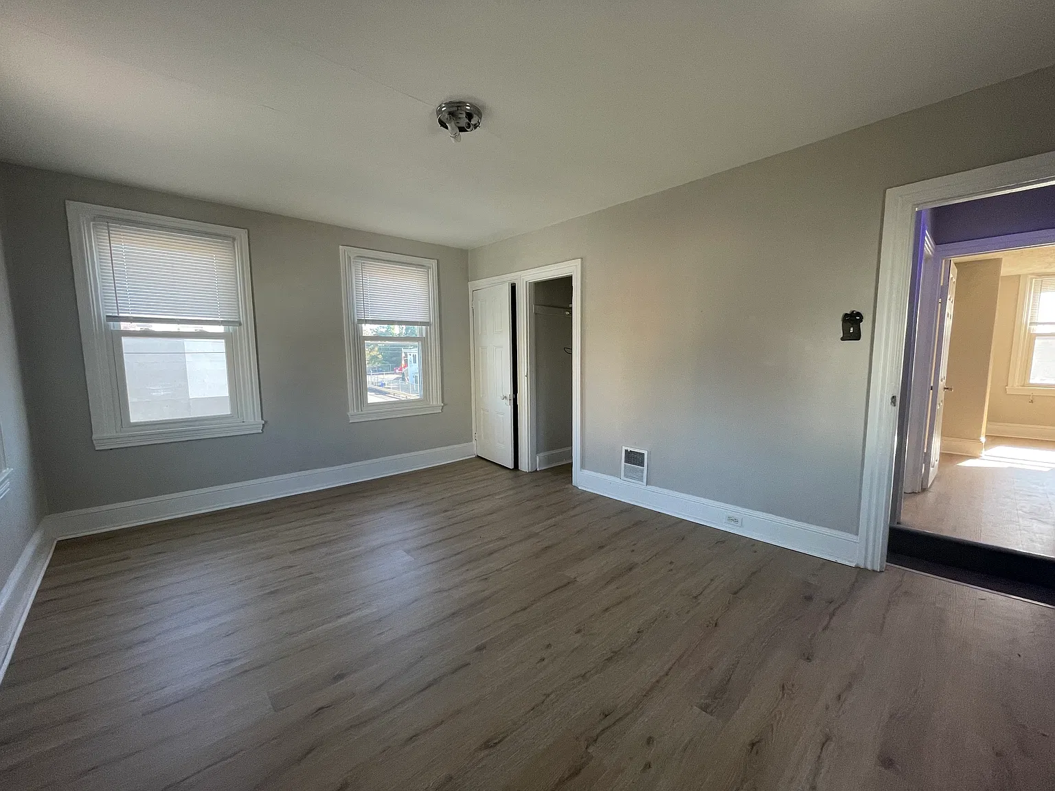 2 bed, $1,200 — Photo 2