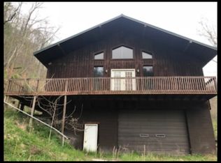 59 Davis Br, Stone, KY 41567