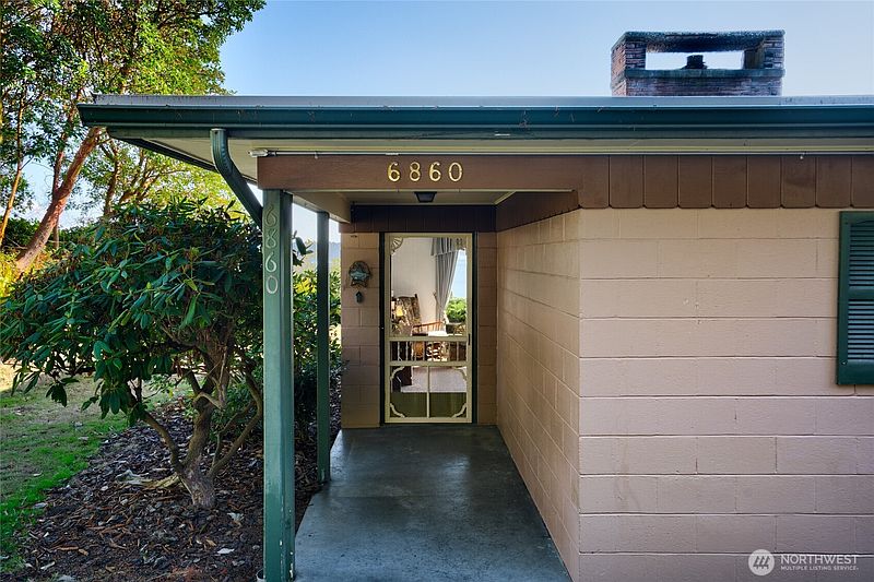 5th image of 6860 Salmon Beach Road