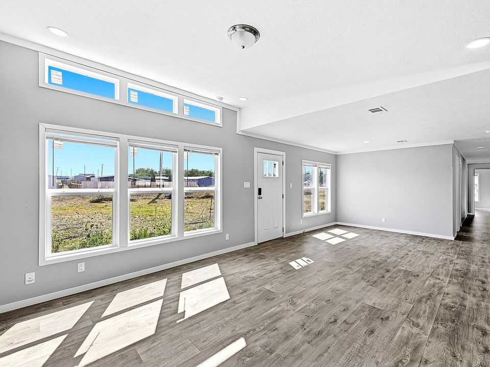 1st image of 108 Dalia Ct