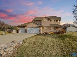 27108 Morning Glory Ave, Harrisburg, SD 57032