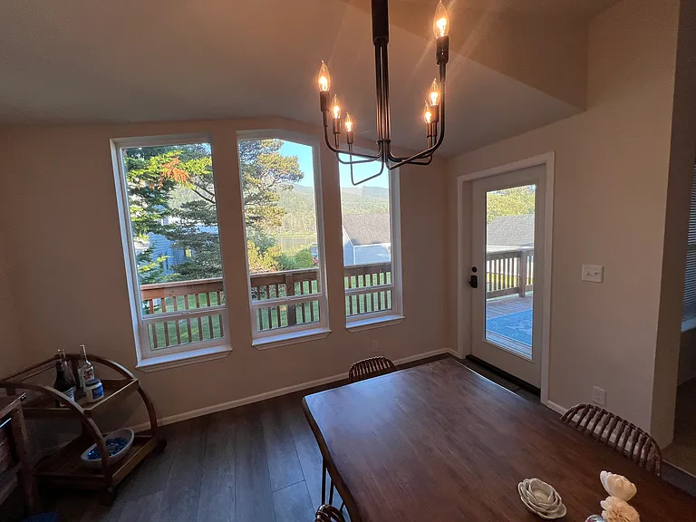 2242 Highway 101 N — Photo 20