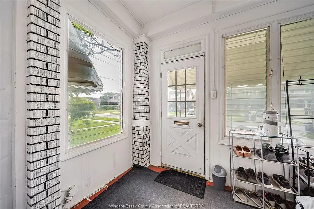 6 bed, $500 — Photo 2