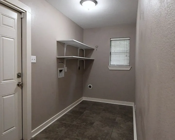 5999 Walnut Hill Dr — Photo 32