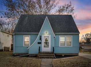 1812 Forest Ave, Waterloo, IA 50702