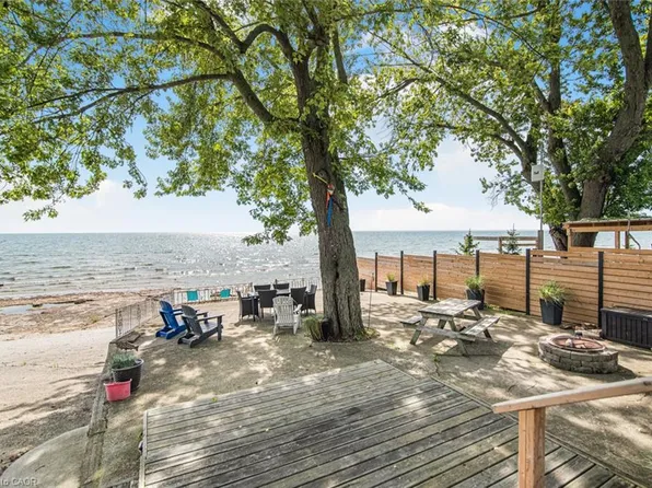 82 Evans Point Ln, Haldimand County, ON N1A 2W8