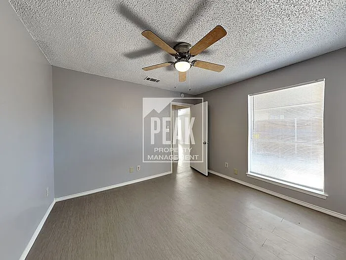 2710 Saint George Pl — Photo 5