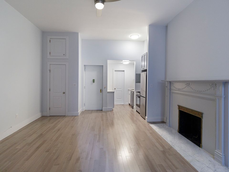 1st image of 310 W 82nd St #4S