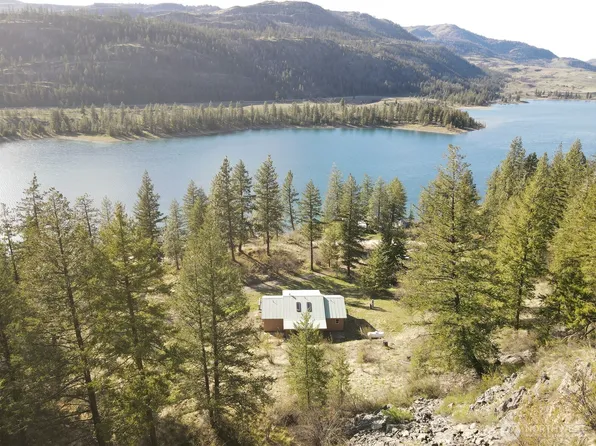 60 E Wannacut Lane, Oroville, WA 98844