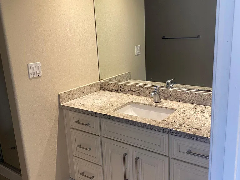 383 S Baywood Ave — Photo 7