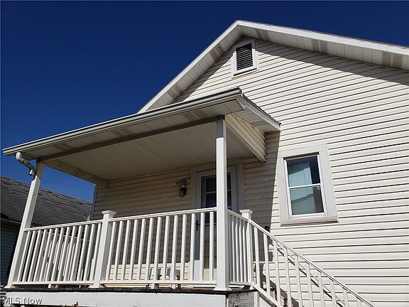 5th image of 503 Maple St