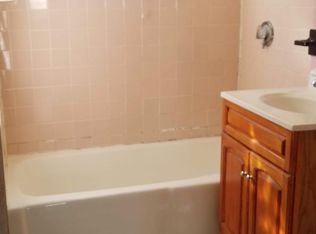 61 Bradeen St, Roslindale, MA 02131