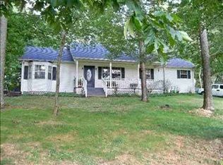 198 Young Ln, Scottsville, KY 42164