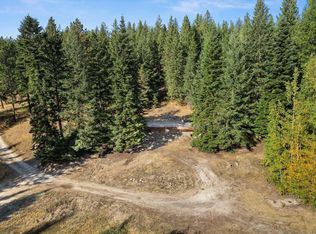 16515 E Deer Creek Rd, Chattaroy, WA 99003