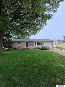 3 Eastridge Dr N, York, NE, 68467
