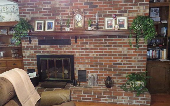 4th image of 18448 Westwood Dr
