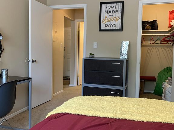 3rd image of 802 N Lbj Dr #1001