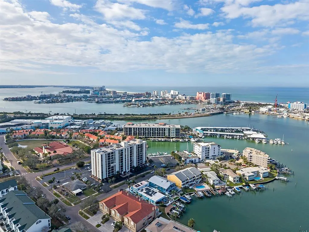 1 bed, 1.0 bath, 760 sqft, $2,200 — Photo 2