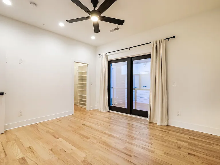 367 Parkway Dr NE #8 — Photo 12