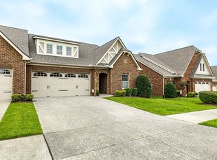 1015 Prestwick Ln, Gallatin, TN 37066