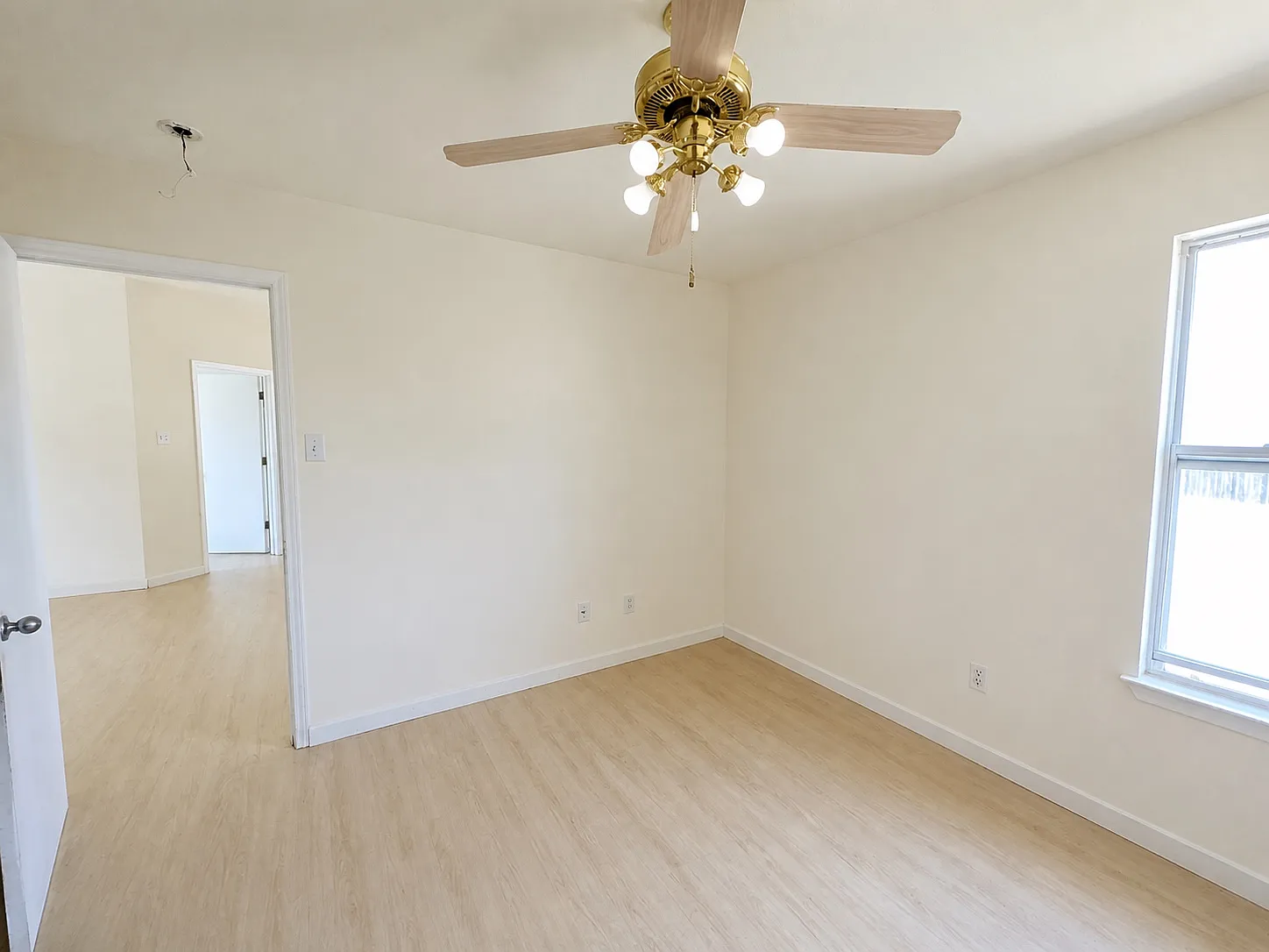 3 bed, 1250 sqft, $1,600 — Photo 3