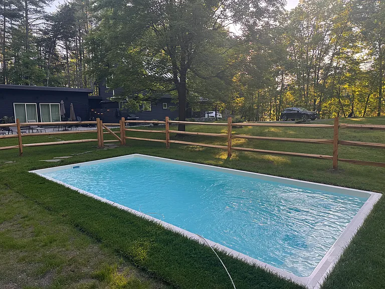 12 Downer Ln — Photo 11