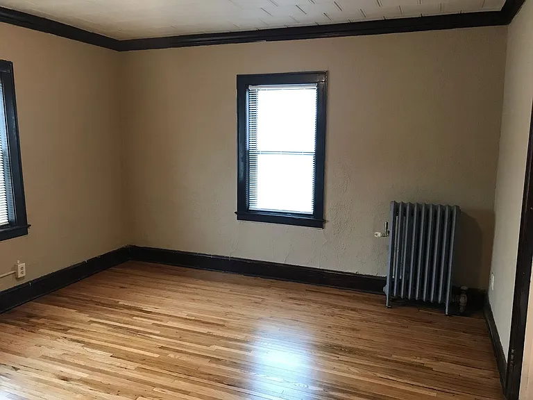 451 Fairview Ave N — Photo 11