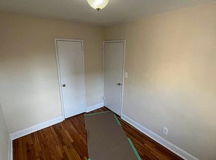 20-71 28th St #2X, Astoria, NY 11105