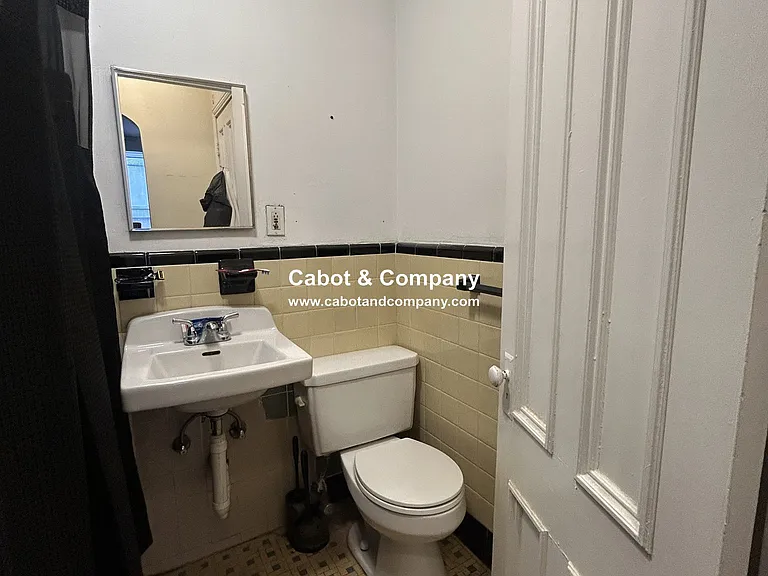 217 Newbury St #2 — Photo 5