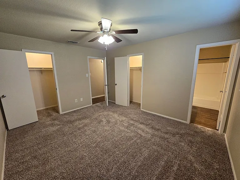 8414 Cambridge Rd #C04 — Photo 19