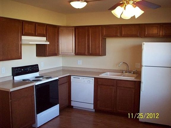 2nd image of 2288-2290 Manley Dr