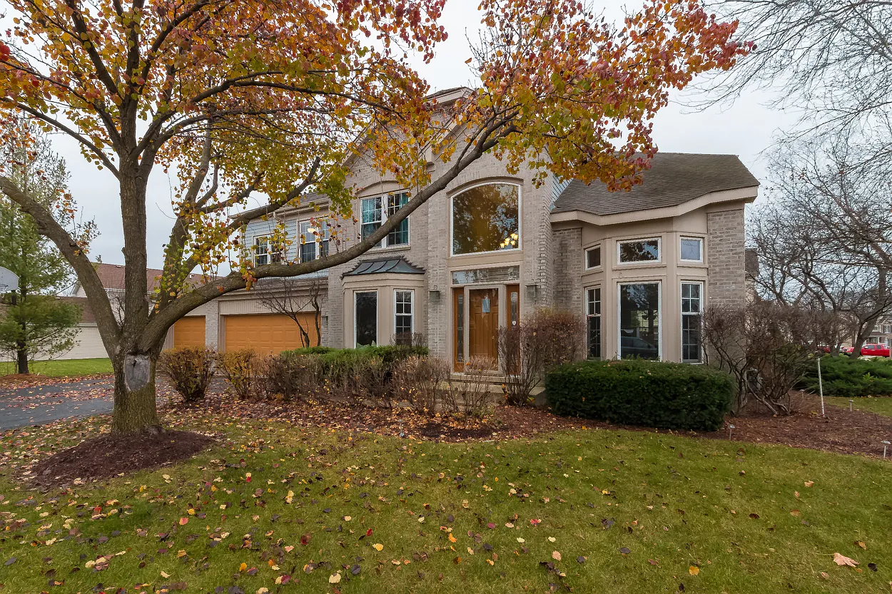 3301 Oxbow Ln photo 1
