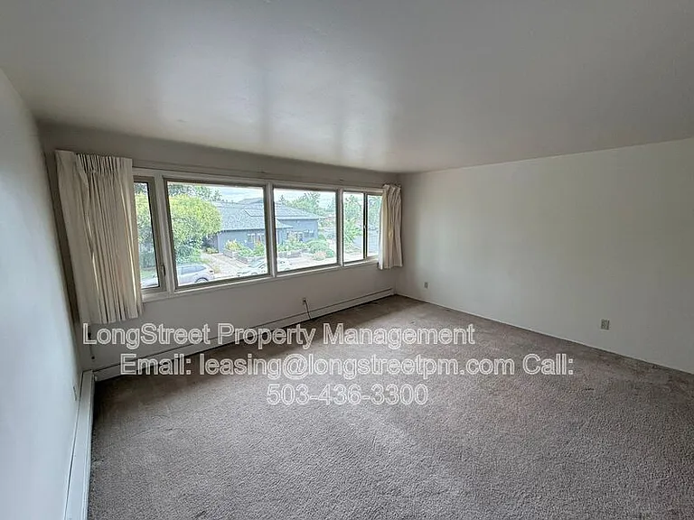 2624 NW Tyler Ave — Photo 14