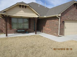 241 Timber Lane, Harrah, OK 73045