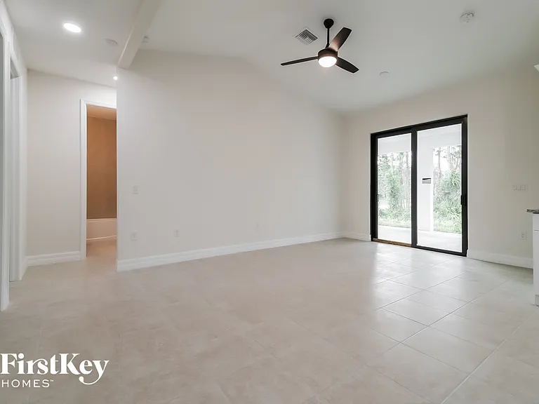711 Nimitz Blvd — Photo 3