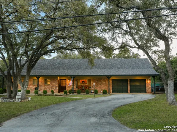 346 DONELLA DR, Hollywood Pa, TX 78232