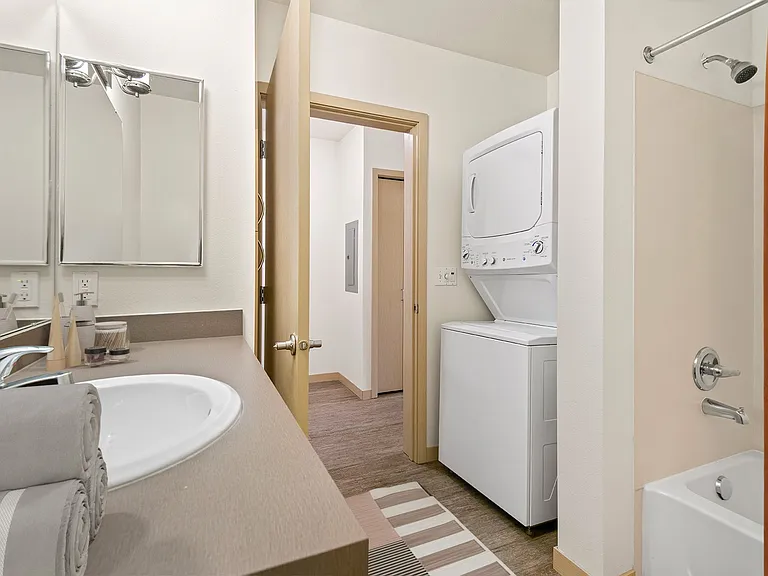 Prescott Wallingford Apartments — Photo 10