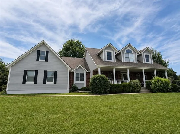 1005 Wesley Ave, Raymore, MO 64083