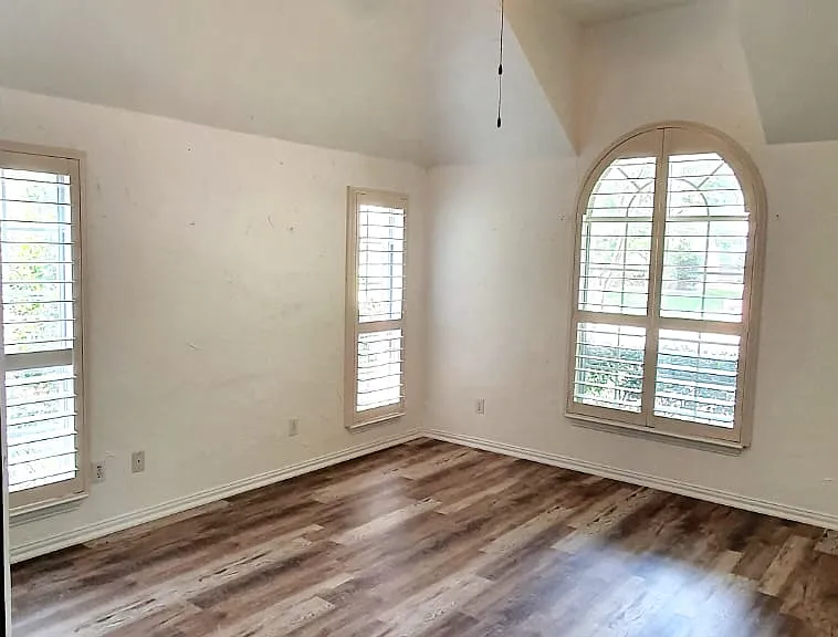 9720 Windy Hollow Dr — Photo 4