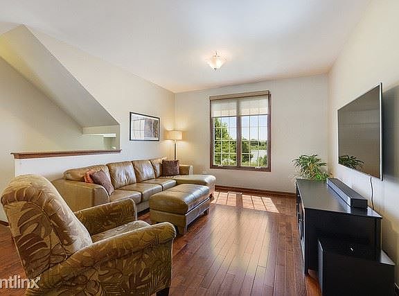 3rd image of 10631 Gabrielle Ln