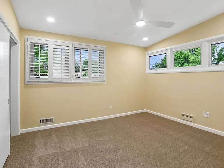 3303 Shirley Ln — Photo 19