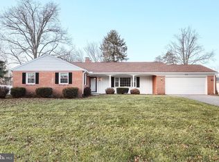 2530 Midpine Dr, York, PA 17404