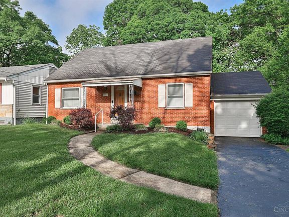 2nd image of 8015 Colette Ln