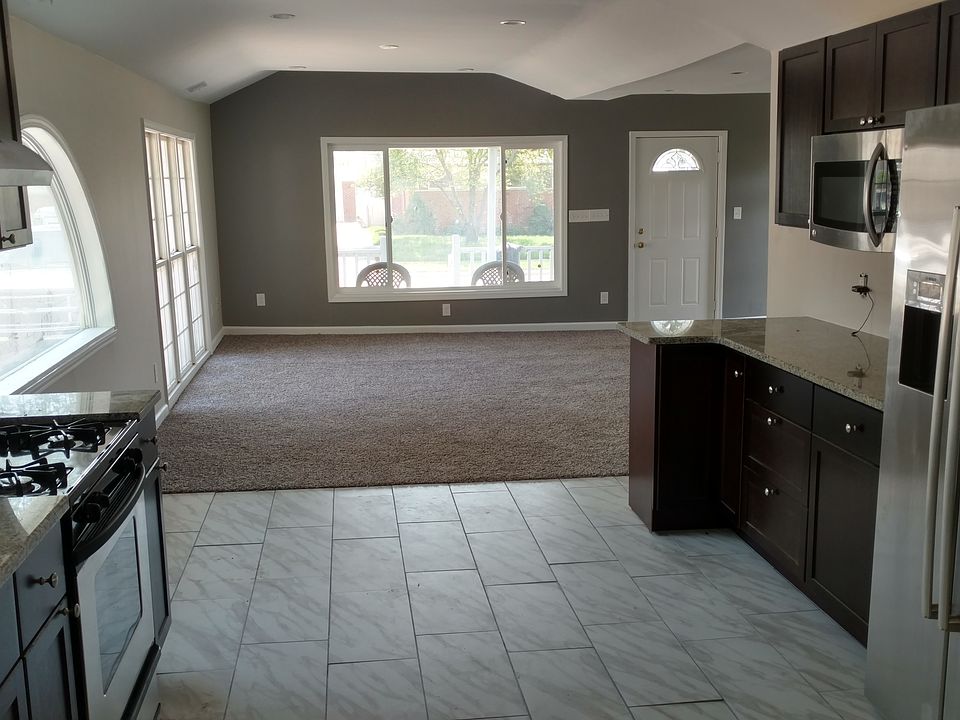 1st image of 23501 Playview St
